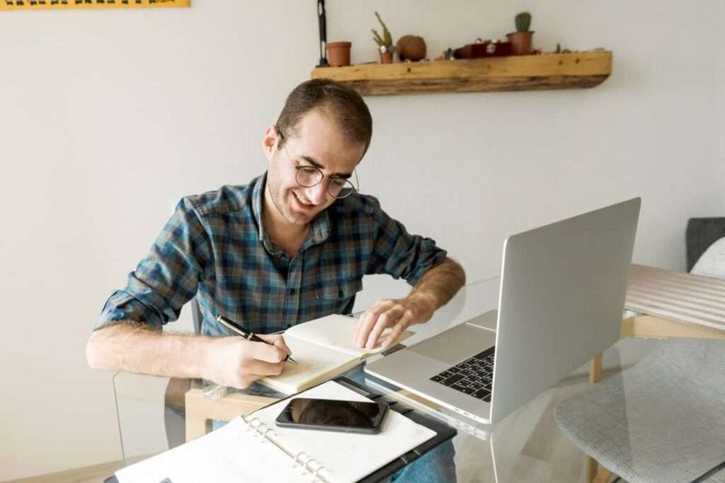 Corsi 8 pexels-arina-krasnikova-5710663